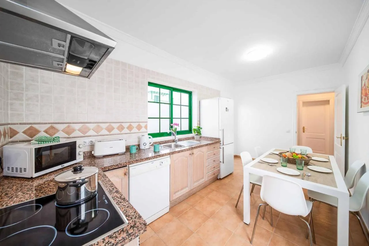 Villa Mero Playa Blanca